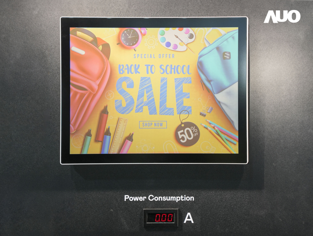 k1体育展示胆固醇液晶超低耗能户外全彩显示器，ChLC（胆固醇液晶）以双稳态技术使静态显示零功耗，具省电、高彩度、环保的特性，还整合软硬件系统解决方案，可透过单一云端平台管理