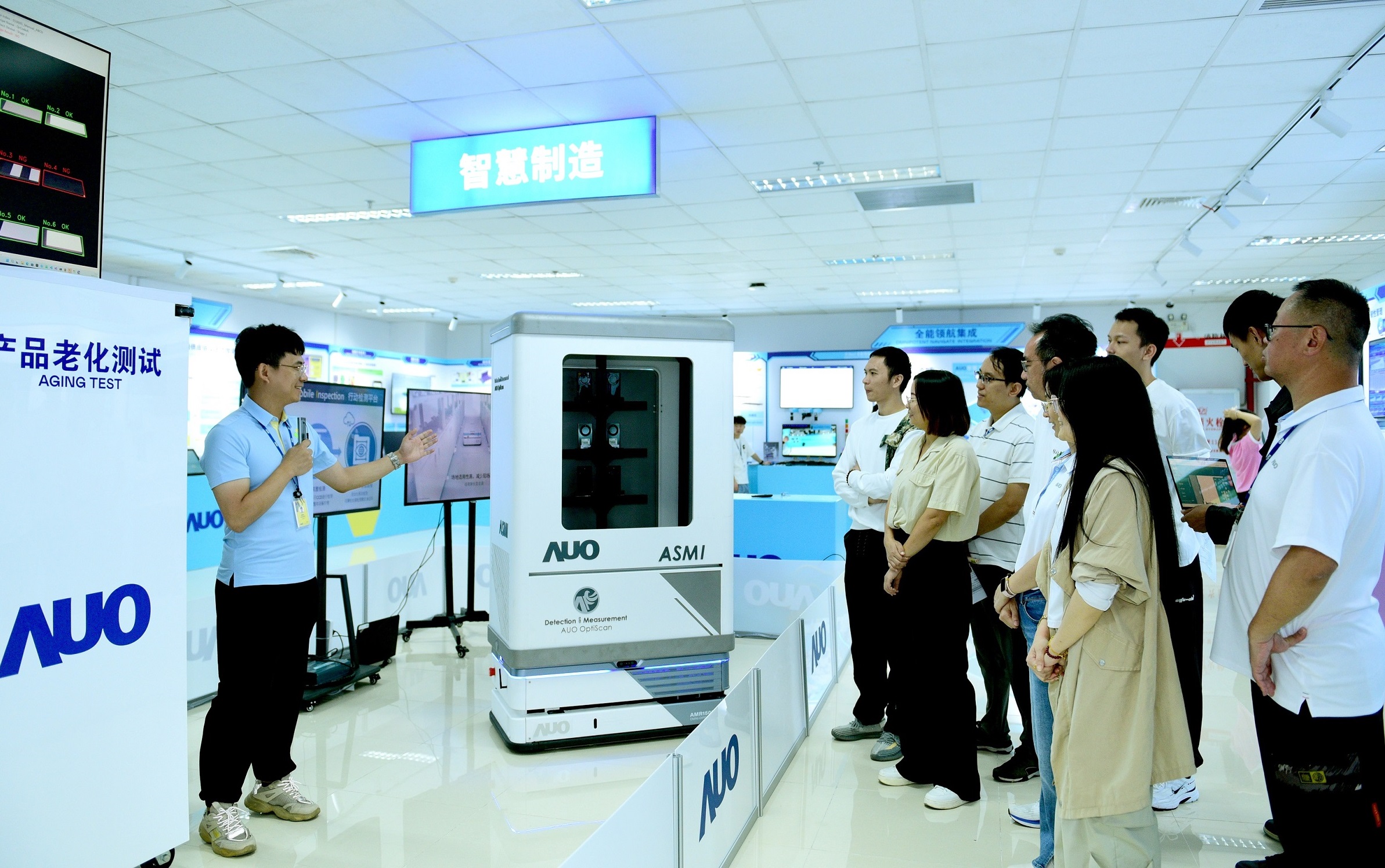 k1体育厦门将5G+ABC技术串联生产管理全流程，打通研发、采购、生管、制程、设备、质量等产品全生命周期制造流程，完成数字化设计、智慧供应链、智能座舱、全流程设备管理、数据驱动优化、智慧在线检测、智慧品管等自适应生产模式升级